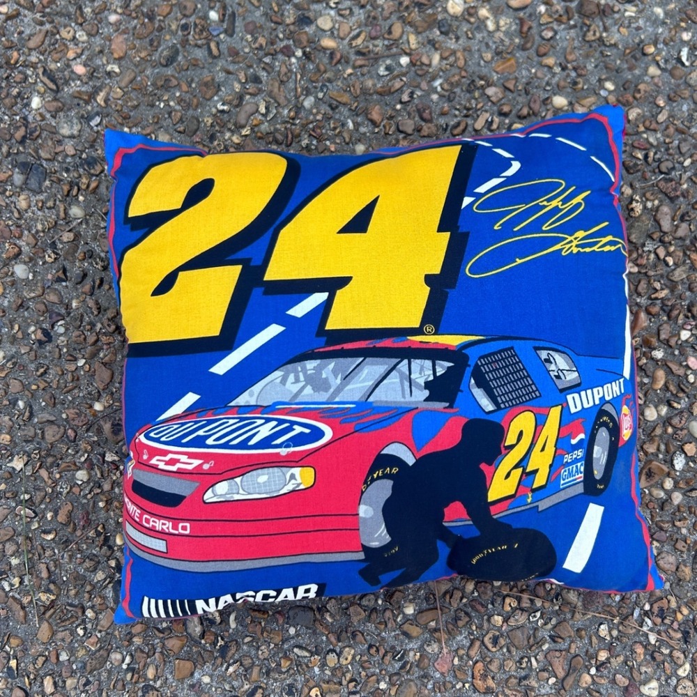 Vintage NASCAR Jeff Gordon 24 DuPont Chevrolet Throw Pillow Blue‎ Red Racing
